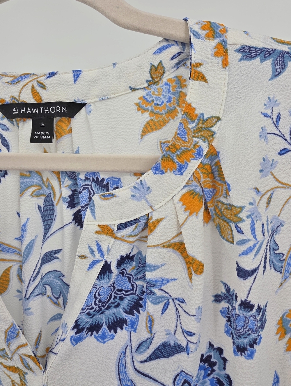 41 Hawthorn Morey Split Neck Floral Blouse | Size Large | NWOT - Picture 7 of 10
